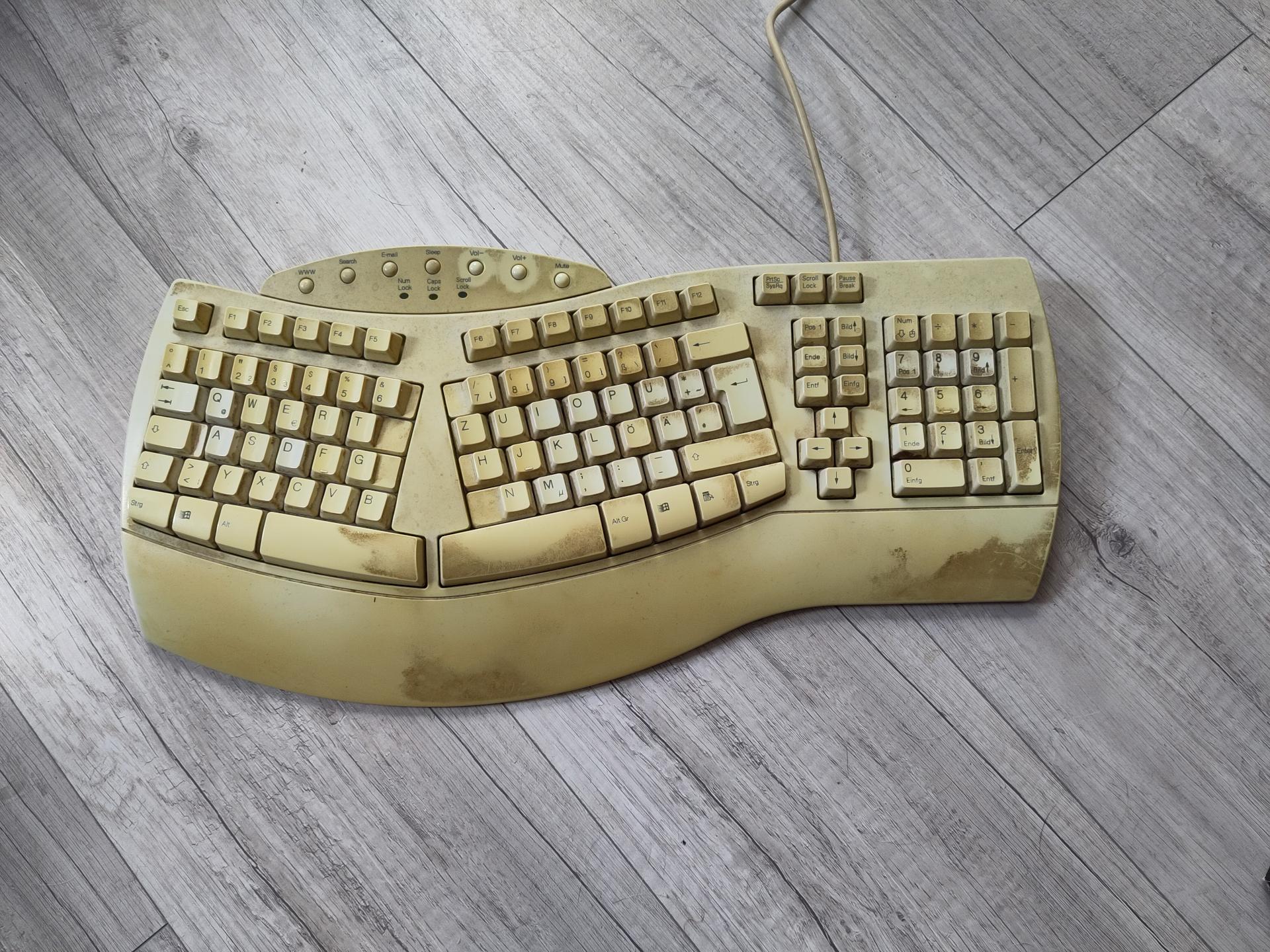 Keyboard very old